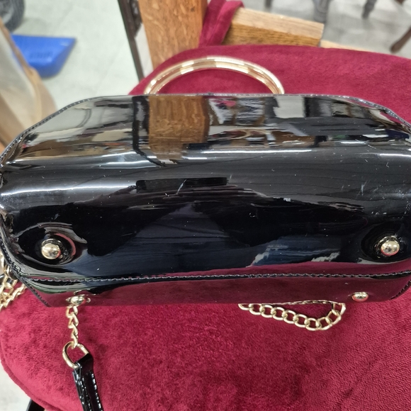 Pleather Black and Gold Women's Handbag - Picture 6 of 7